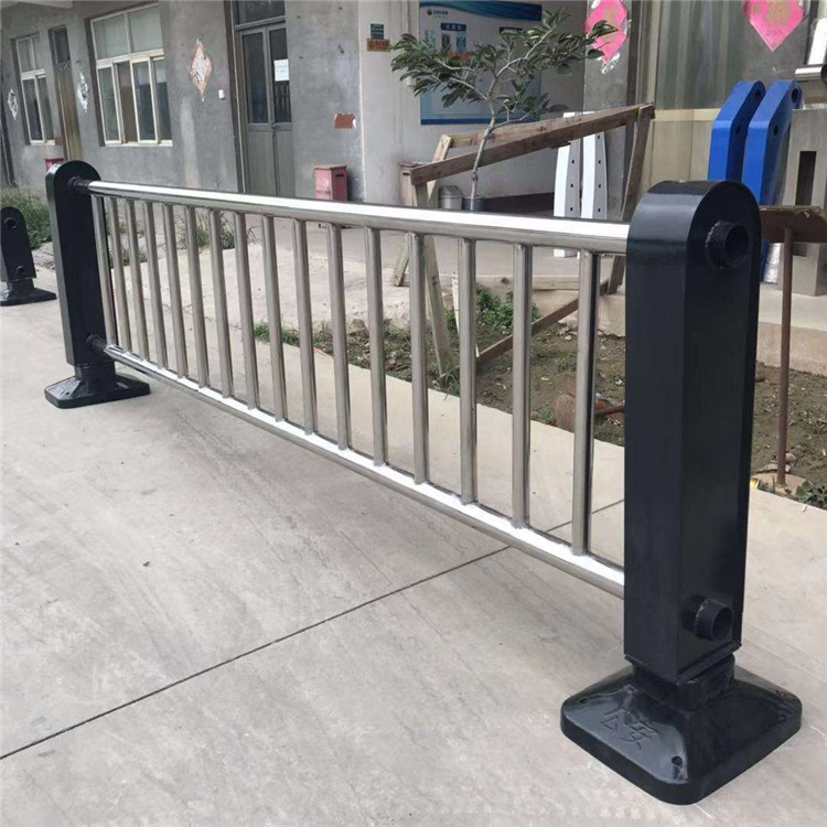 Stainless steel bridge guardrail