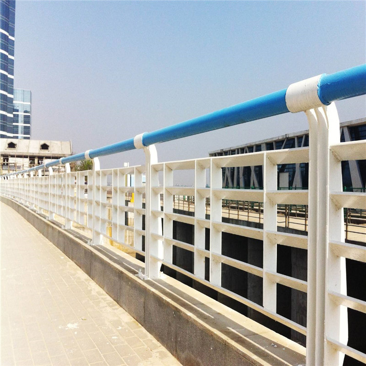 Pedestrian landscape guardrail