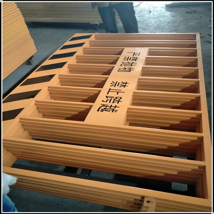 Municipal road foundation pit guardrail