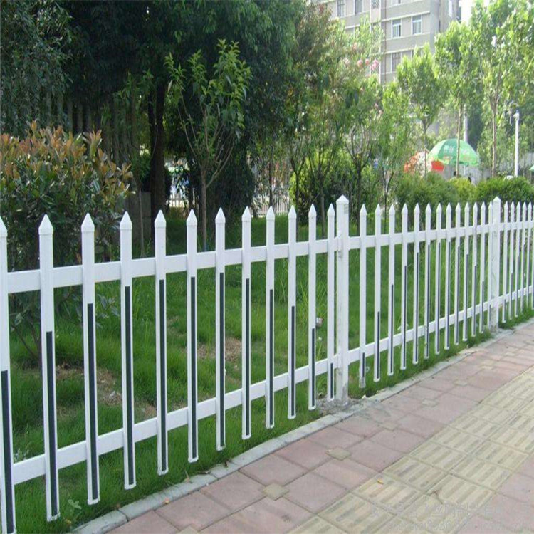 PVC green guardrail