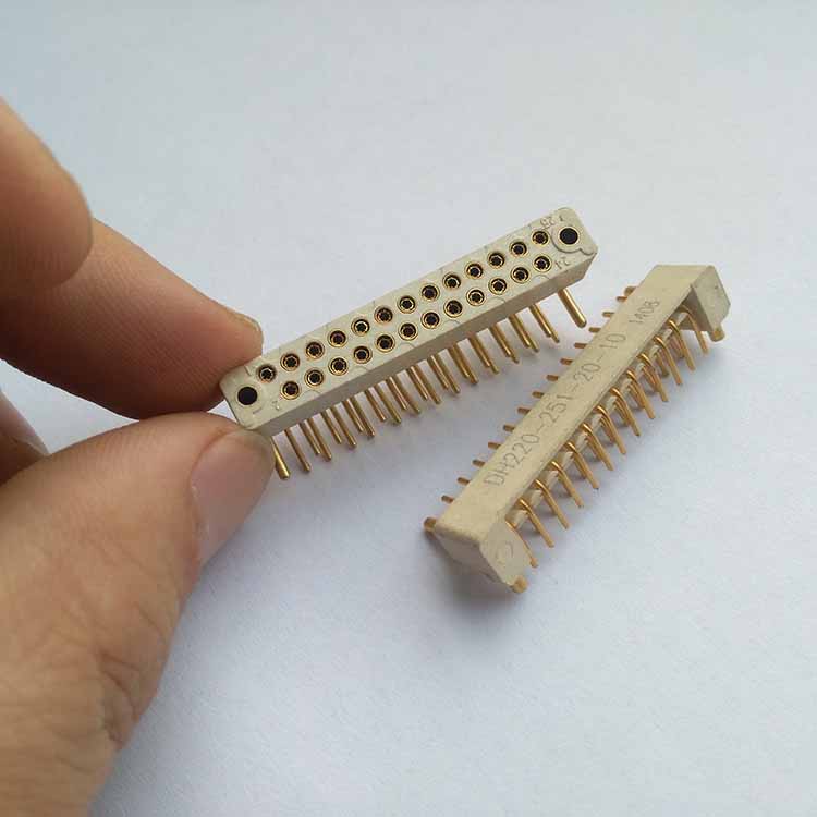 25芯线簧印制板连接器