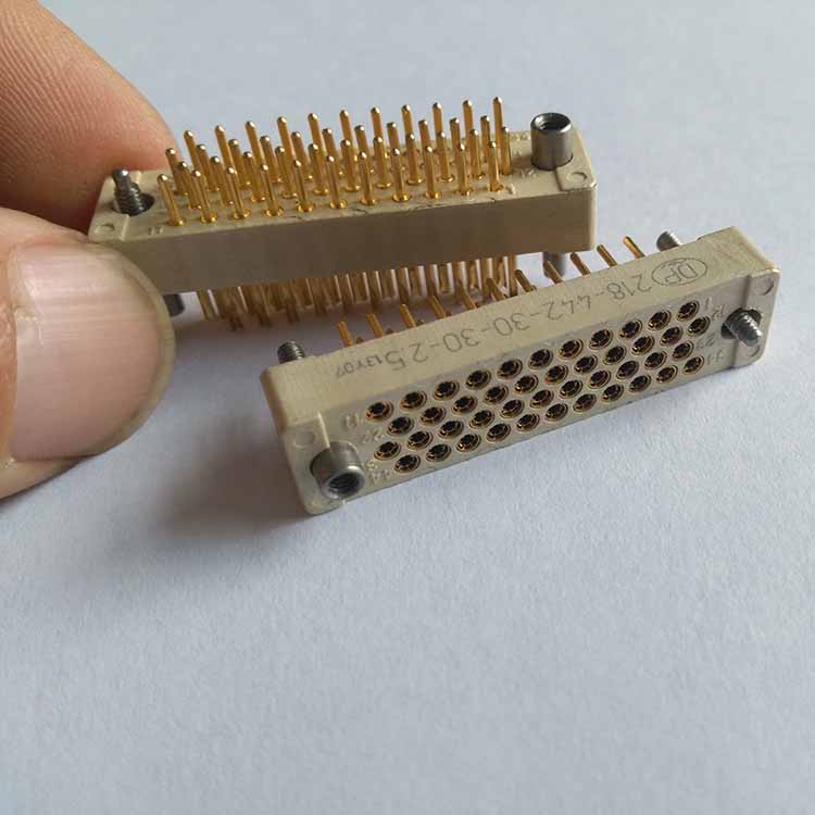 44线簧印制板连接器