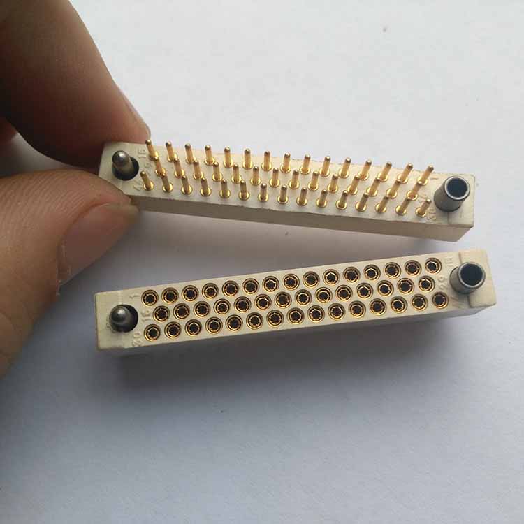 44芯线簧印制板连接器