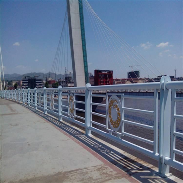 桥梁护栏